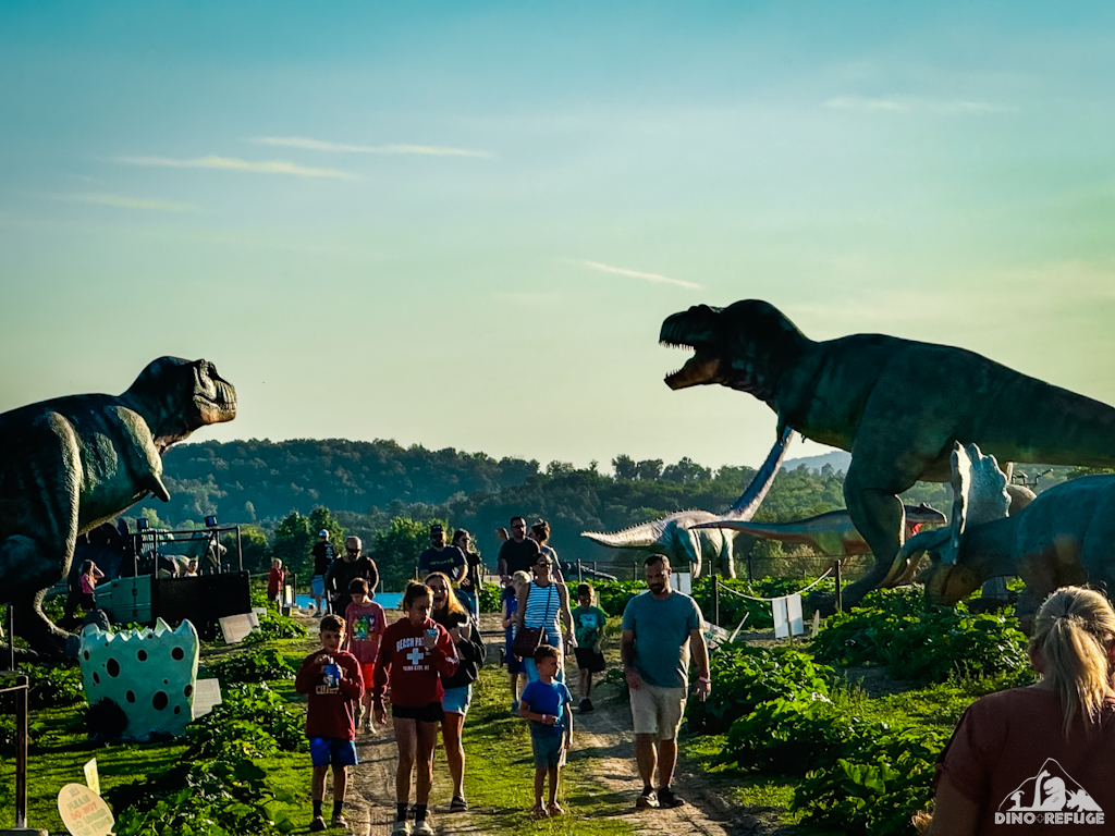 Dino Fest Dinosaur t rex sunshine walk through robas